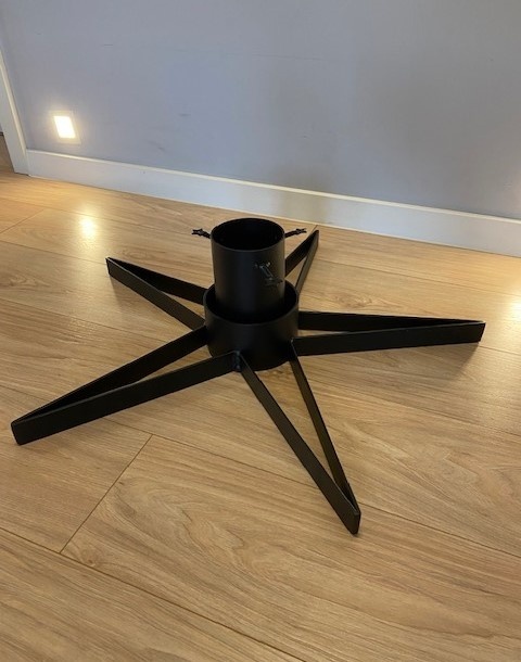 stojak gwiazda do choinki loft czarny mat