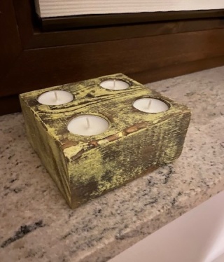 Świecznik drewniany na 4 podgrzewacze tealight